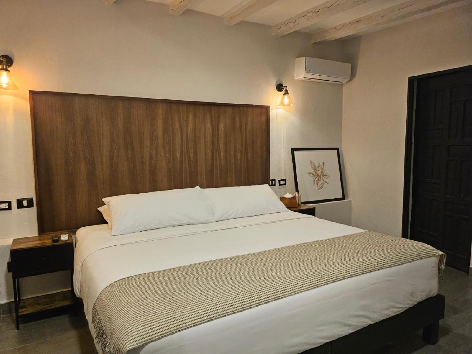 Hotel Maria Bonita Альенде Экстерьер фото