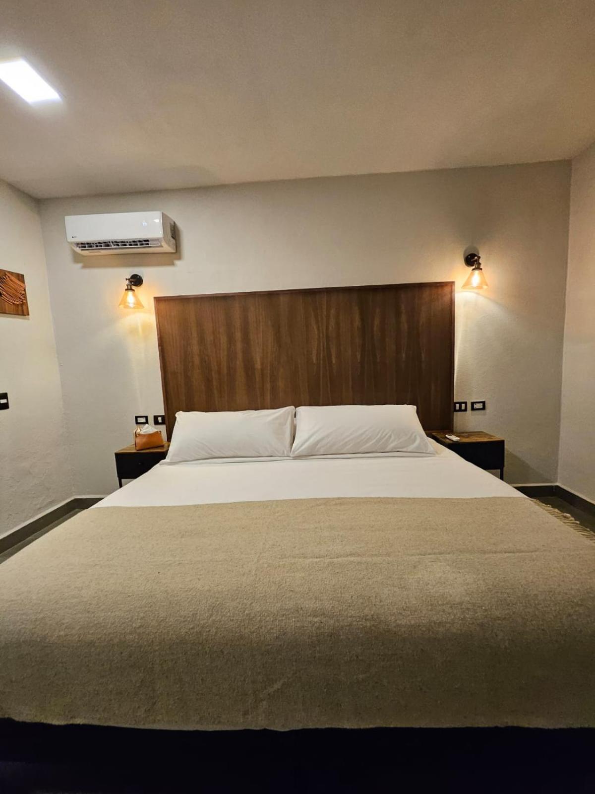 Hotel Maria Bonita Альенде Экстерьер фото