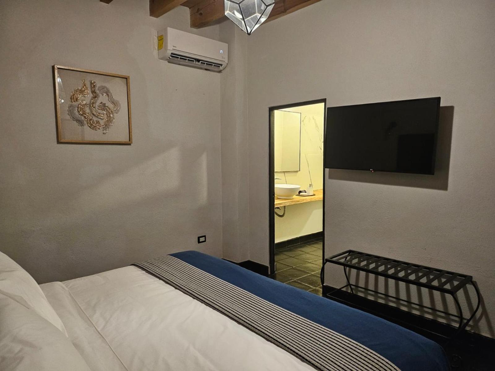 Hotel Maria Bonita Альенде Экстерьер фото
