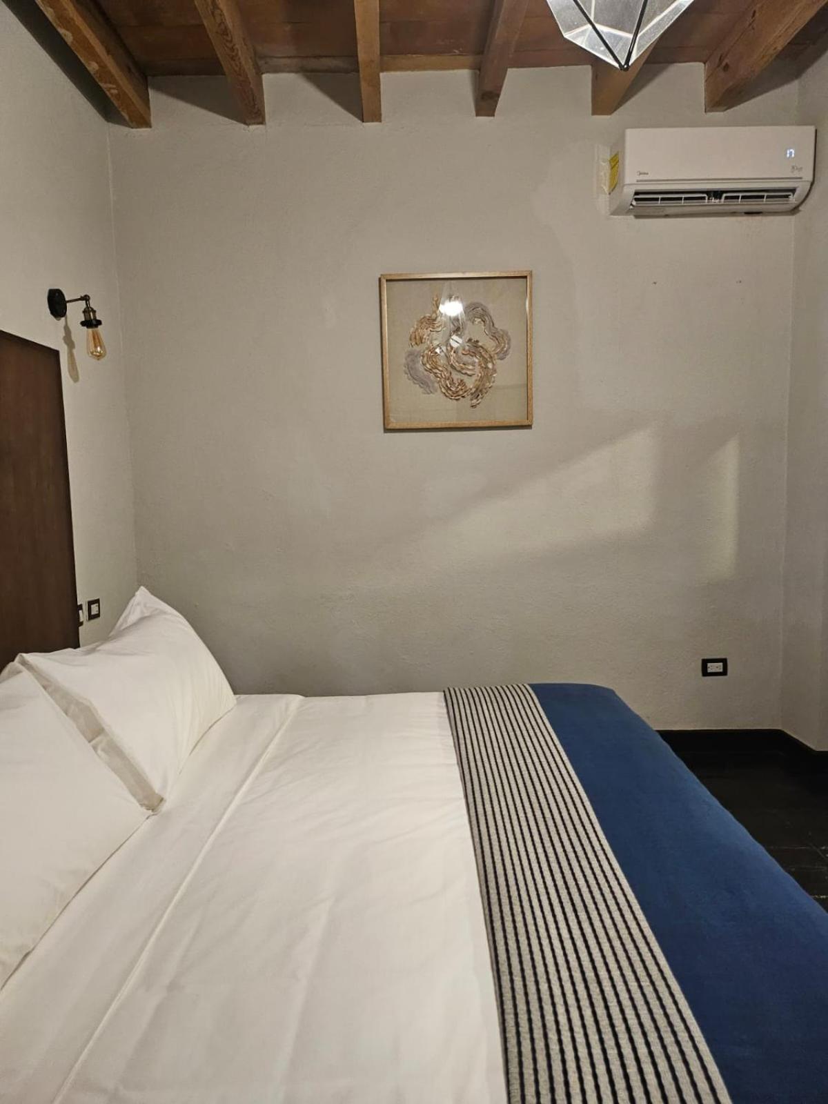 Hotel Maria Bonita Альенде Экстерьер фото